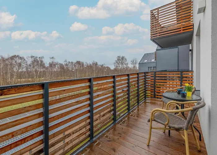 Cosy And Bright Apartment In Dzwirzyno With Furnished Balcony And Free Parking By Noclegi Renters